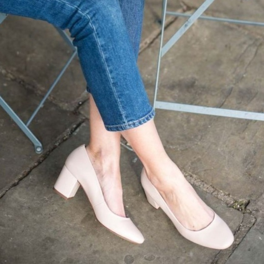 COLE HAAN ELIREE BEIGE NUDE PATENT LEATHER BLOCK HEEL ALMOND TOE PUMPS 7.5